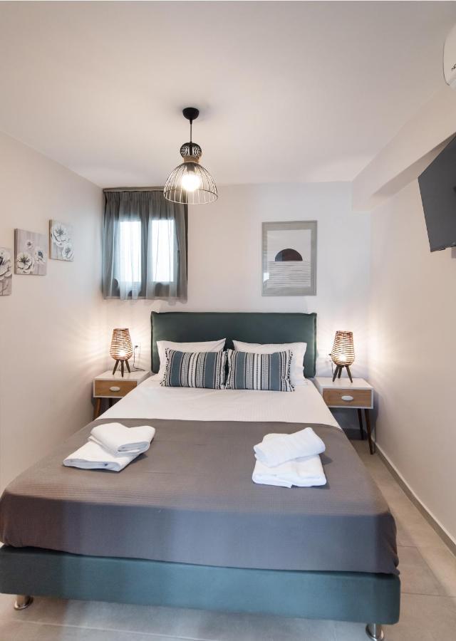 Angelica'S And Irene'S Design Apartments Swimming Pool نِكيانا المظهر الخارجي الصورة